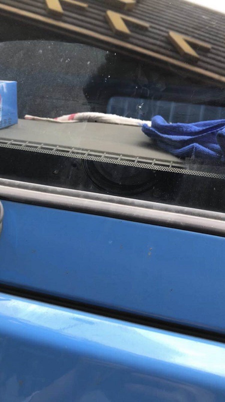 汽車玻璃裂了修復還是換？