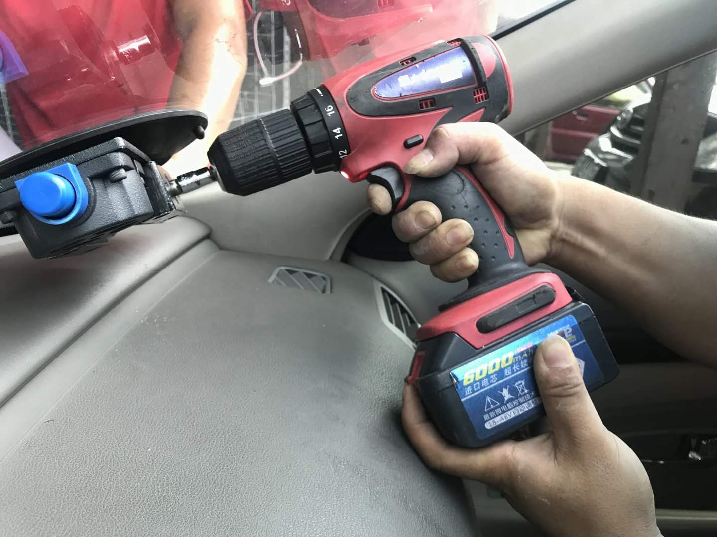 汽車玻璃拆卸工具