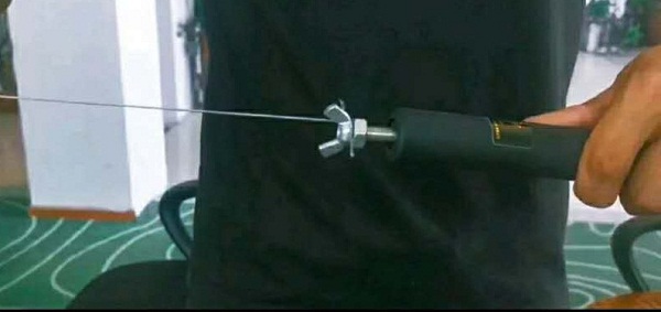 汽車玻璃店的生活中拆裝工具是必不可少的
